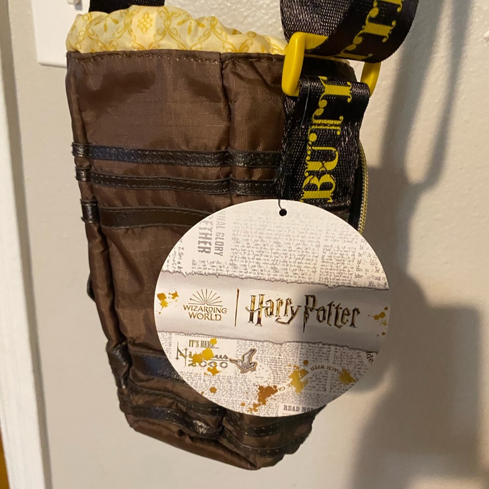 Butterbeer Brown Belt Bag with Yellow Highlights - Picture 5 of 5